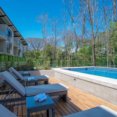 Bee Suites Santa Ana Екстериор снимка