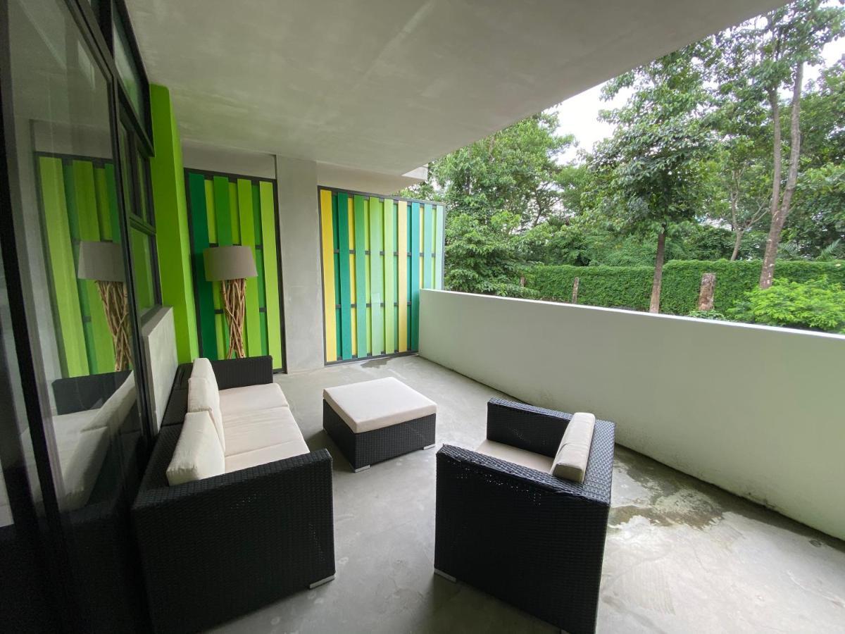 Bee Suites Santa Ana Екстериор снимка